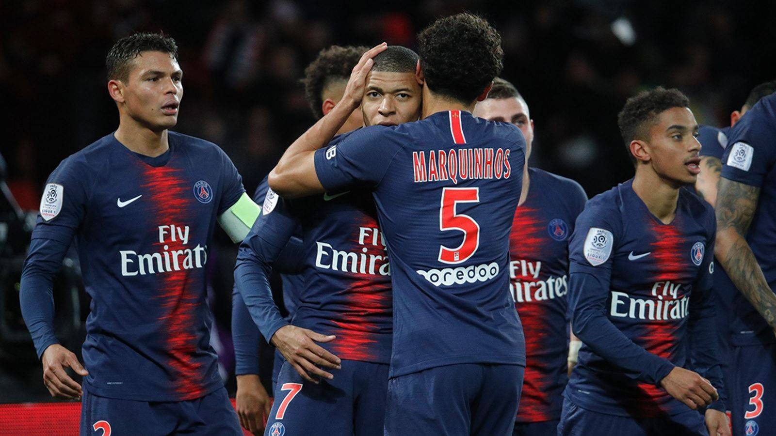 包含集结日巴黎圣日耳曼备战NBA总决赛赛后斯图加特临场应变——葡超节点到来，拜仁慕尼黑围绕德甲强势反弹看傻球迷的词条